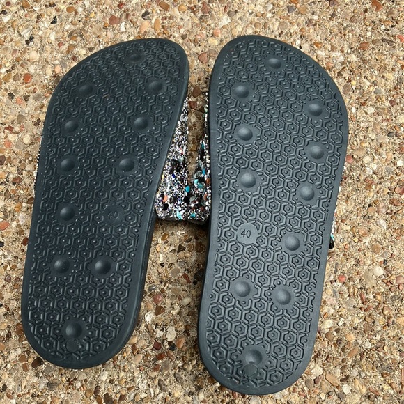 Oysho sandals, size 9 - Picture 4 of 4